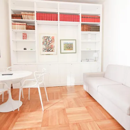 Apartment Duomo Charme Milan